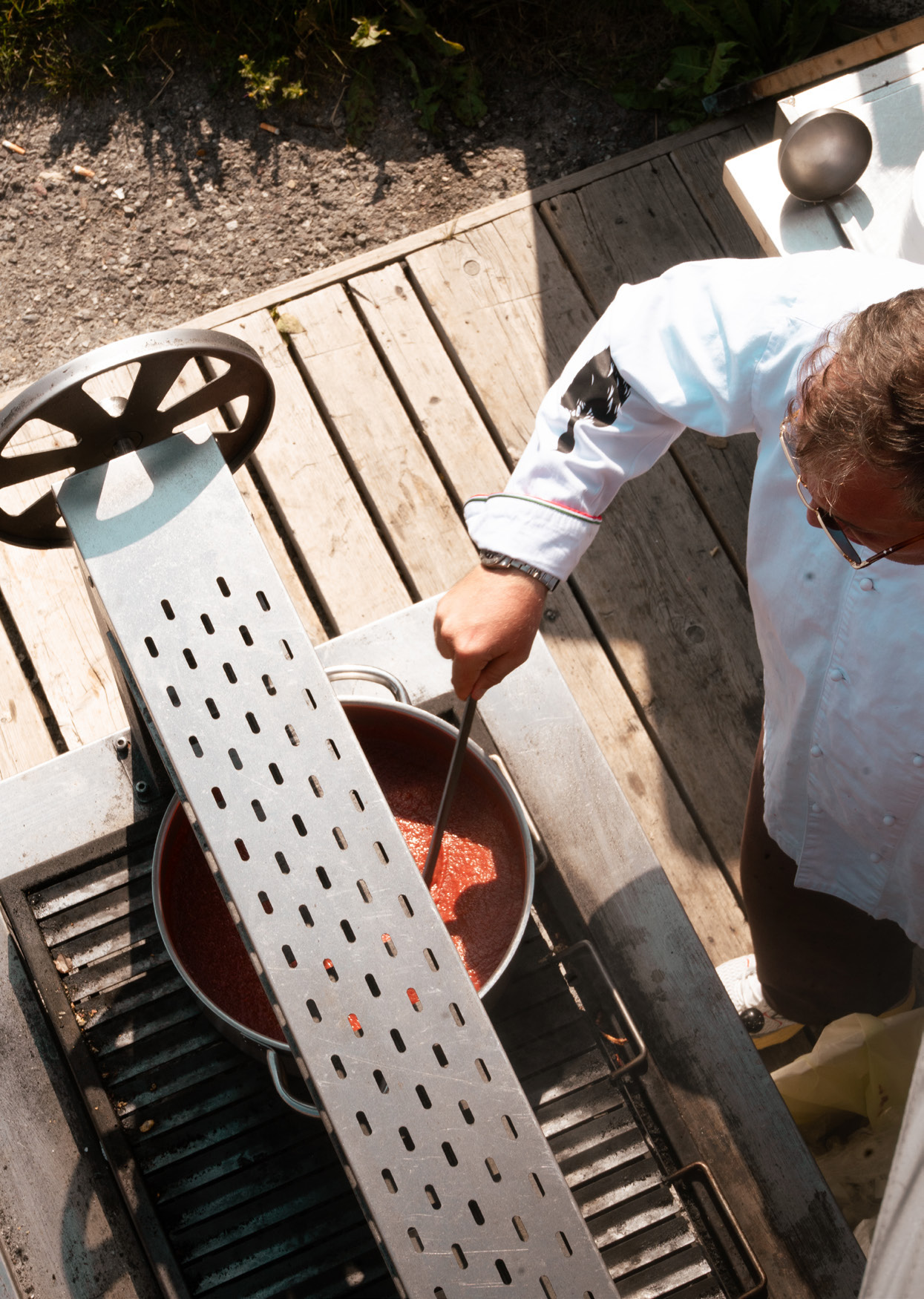 Chef al lavoro su una proposta gastronomica per un evento HotBox